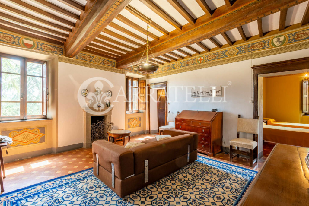 Farm with accommodation in the heart of Chianti