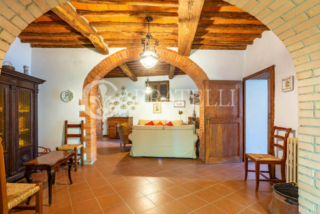 Farm with accommodation in the heart of Chianti