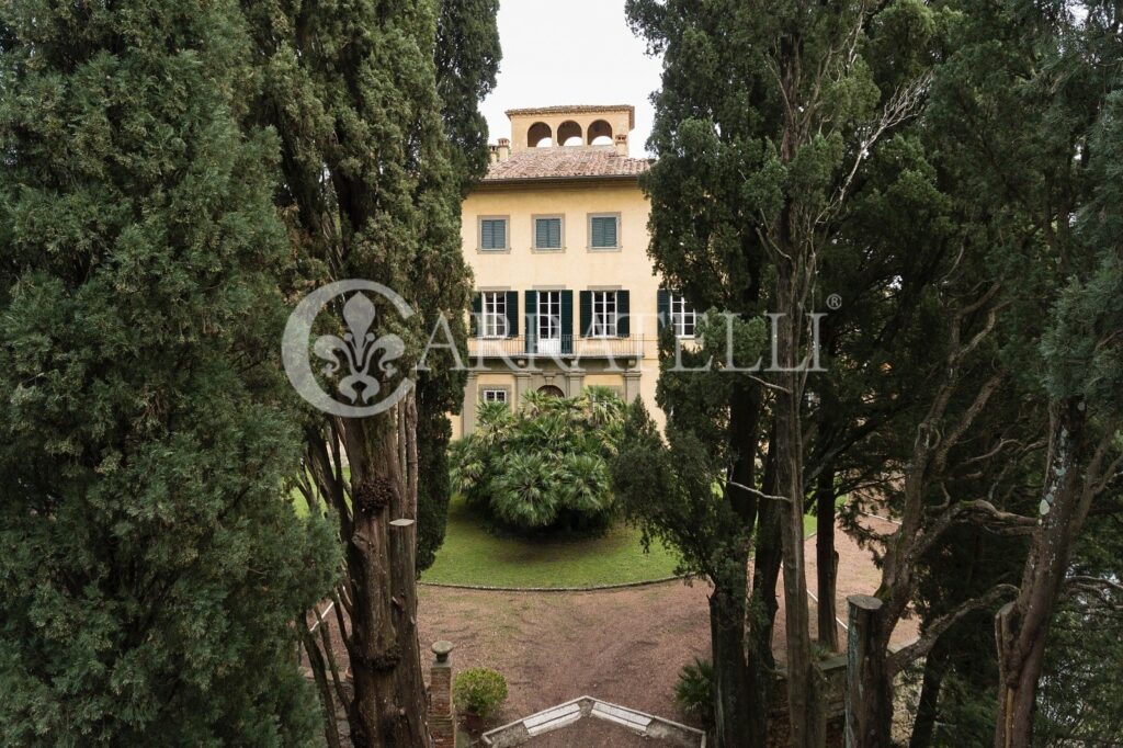 Villa medicea nella campagna pisana