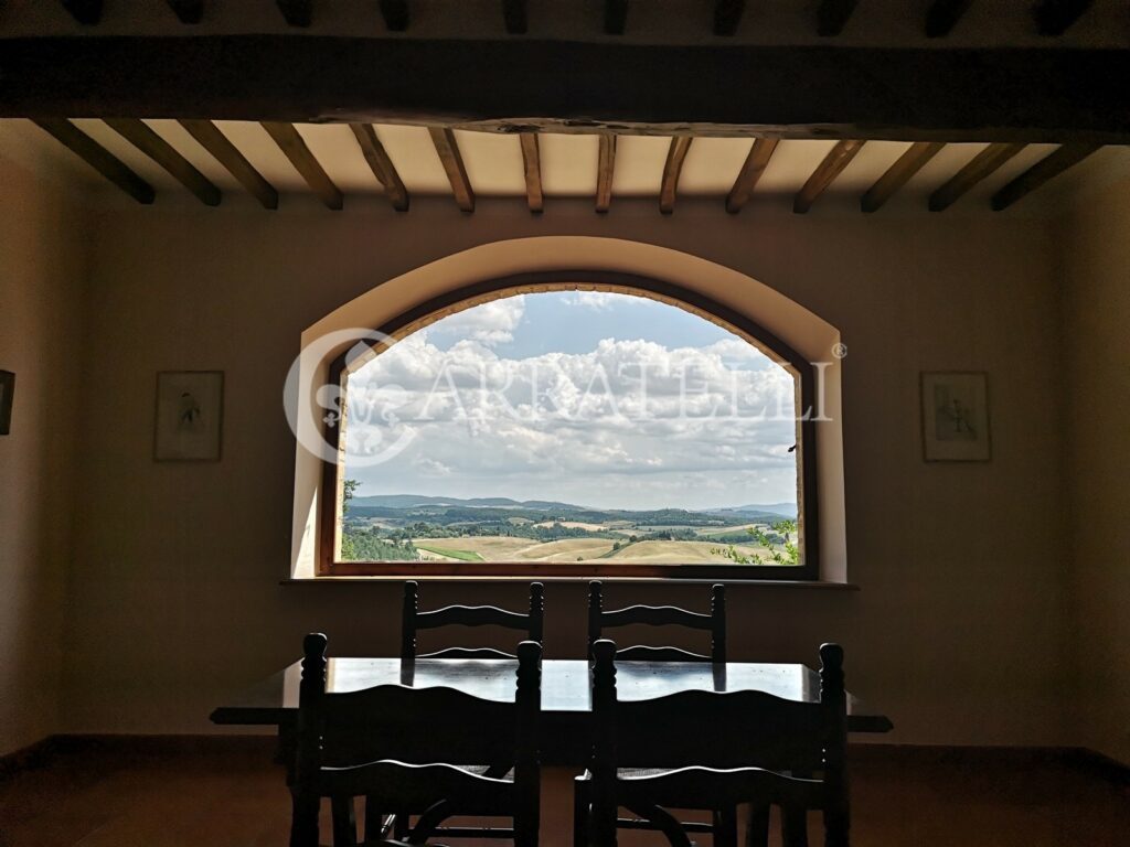 Casale panoramico a Montefollonico – Toscana