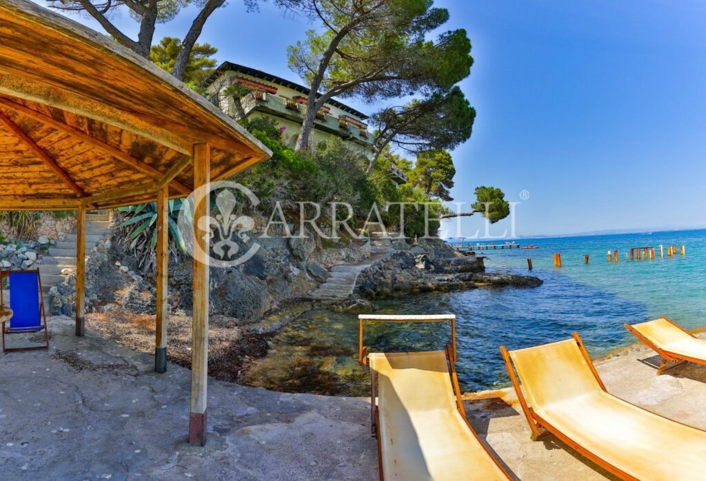 Luxury villa with private beach – Argnetario