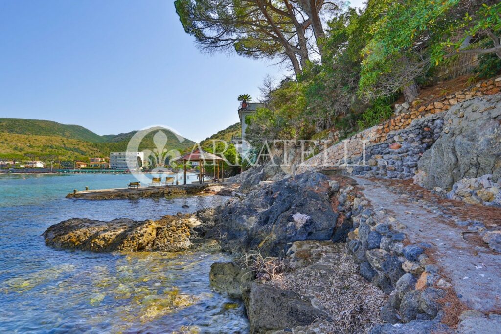 Luxury villa with private beach – Argnetario