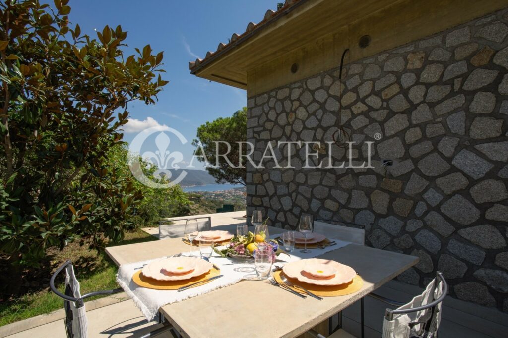 Isola D Elba villa nuova costruzione con piscina