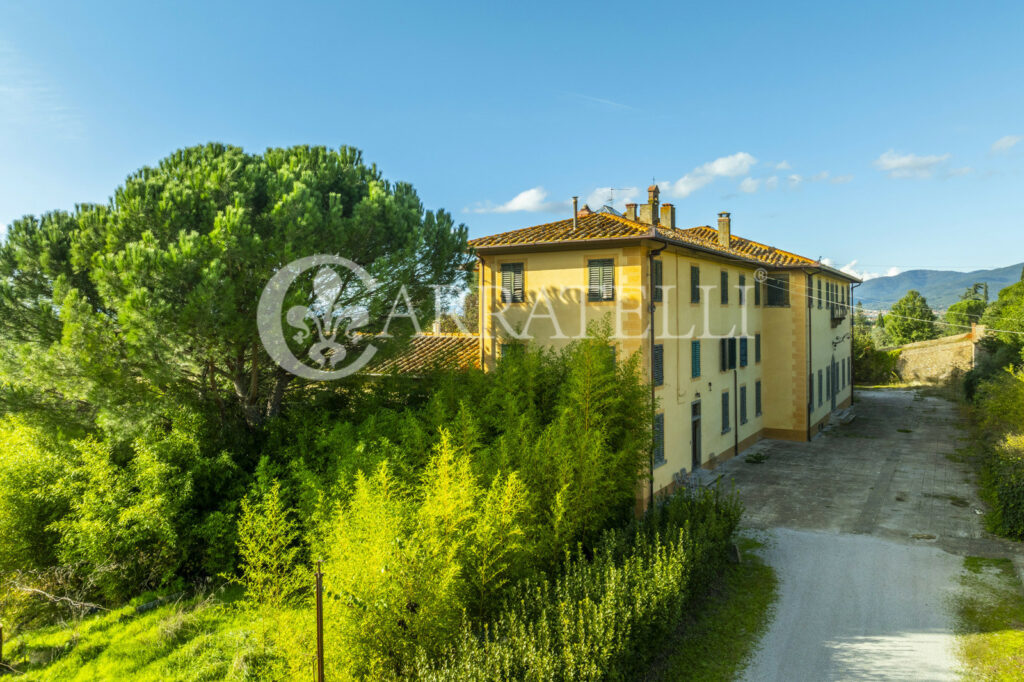 Villa d’epoca con parco a Castiglion Fiorentino