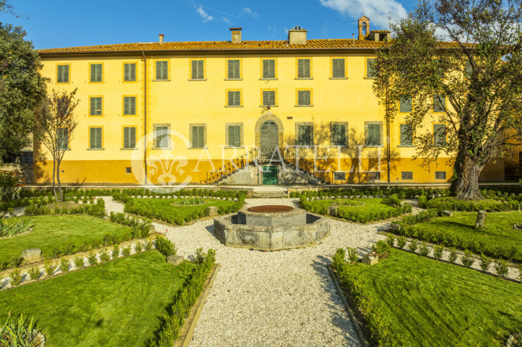 Villa d’epoca con parco a Castiglion Fiorentino