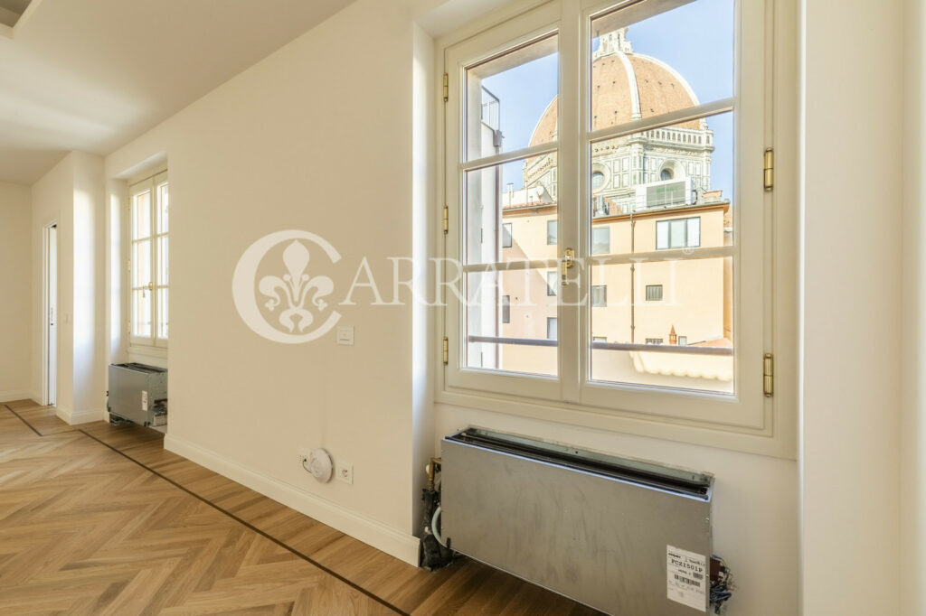 Luxury apartment with cathedral view in Florence