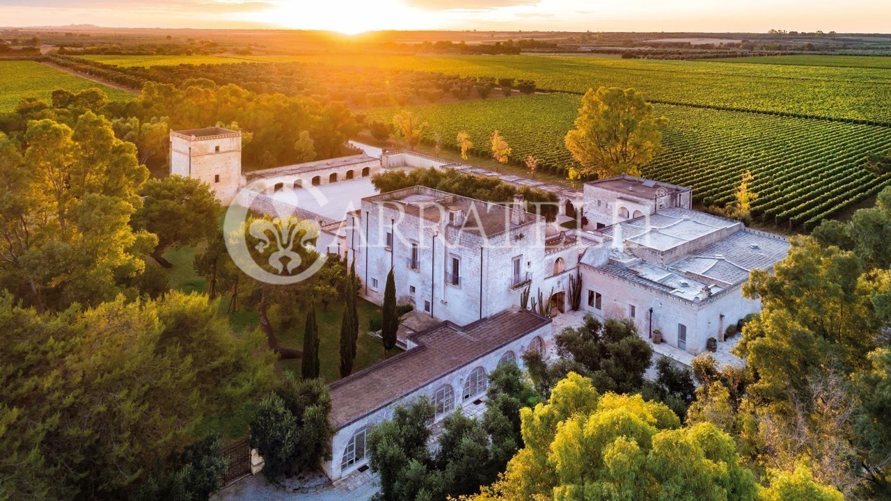 Masseria with Farm in the Heart of Puglia