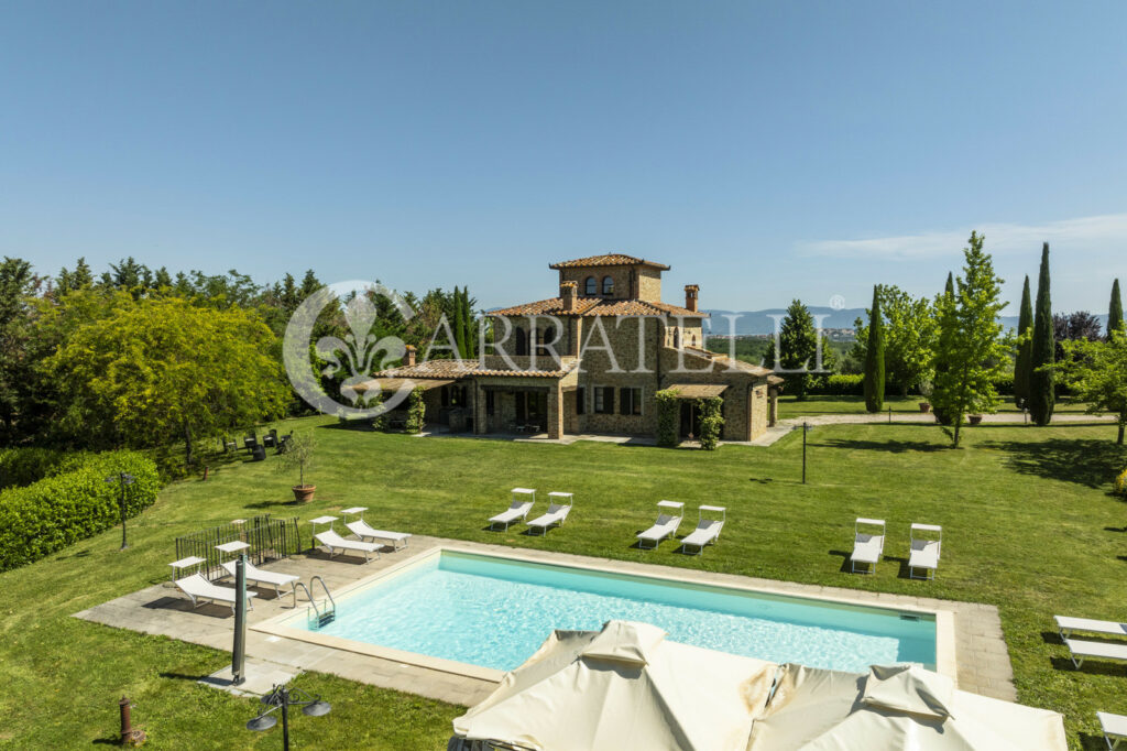 Lago Trasimeno villa moderna con piscina