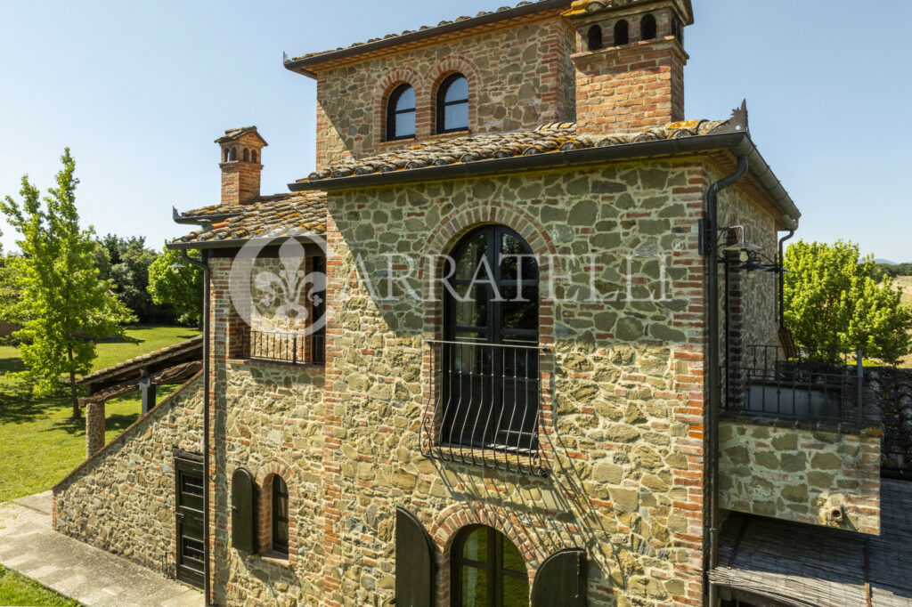 Lago Trasimeno villa moderna con piscina