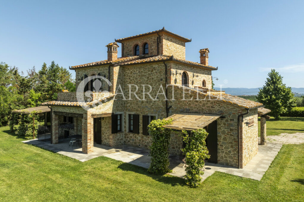 Lago Trasimeno villa moderna con piscina