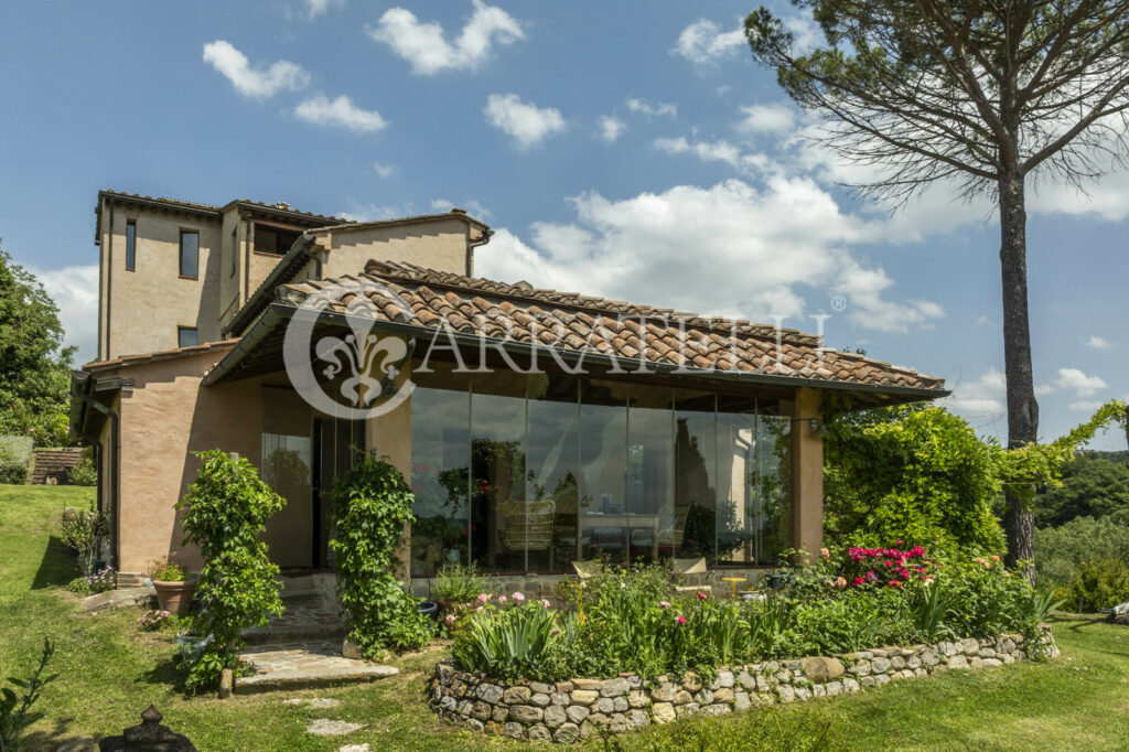 Città della Pieve farmhouse with pool and land