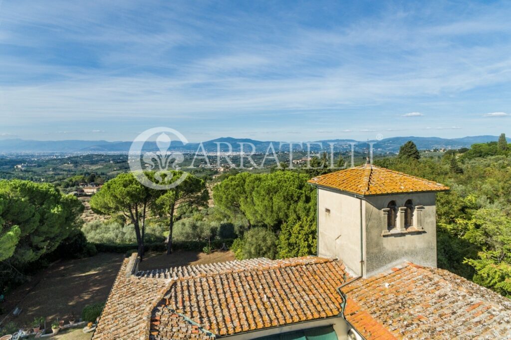 Villa d’epoca con depandance e parco ad Impruneta