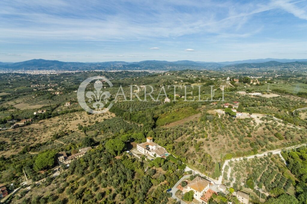 Villa d’epoca con depandance e parco ad Impruneta