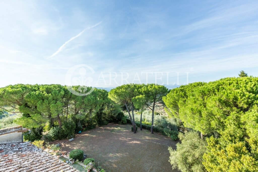 Villa d’epoca con depandance e parco ad Impruneta