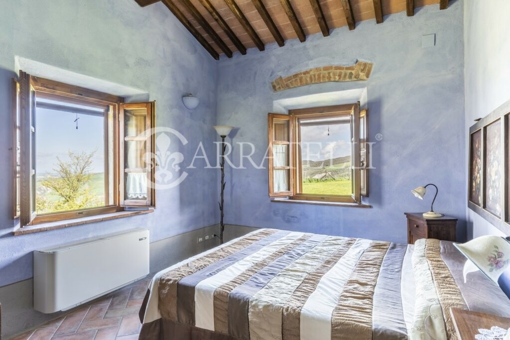 Farmhouse with breathtaking view in Pienza, Val d’Orcia, Tuscany.